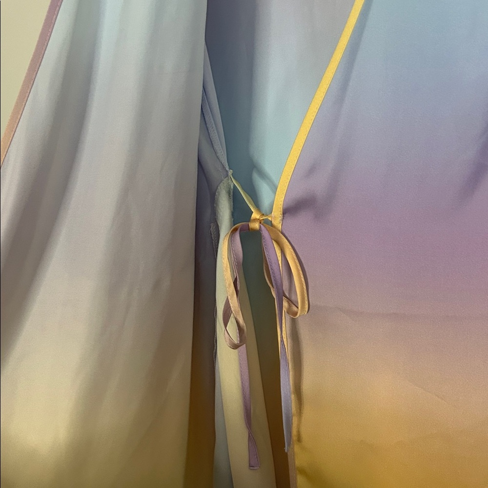 Amanda Uprichard Ombre Robe - No Belt - Picture 3 of 6